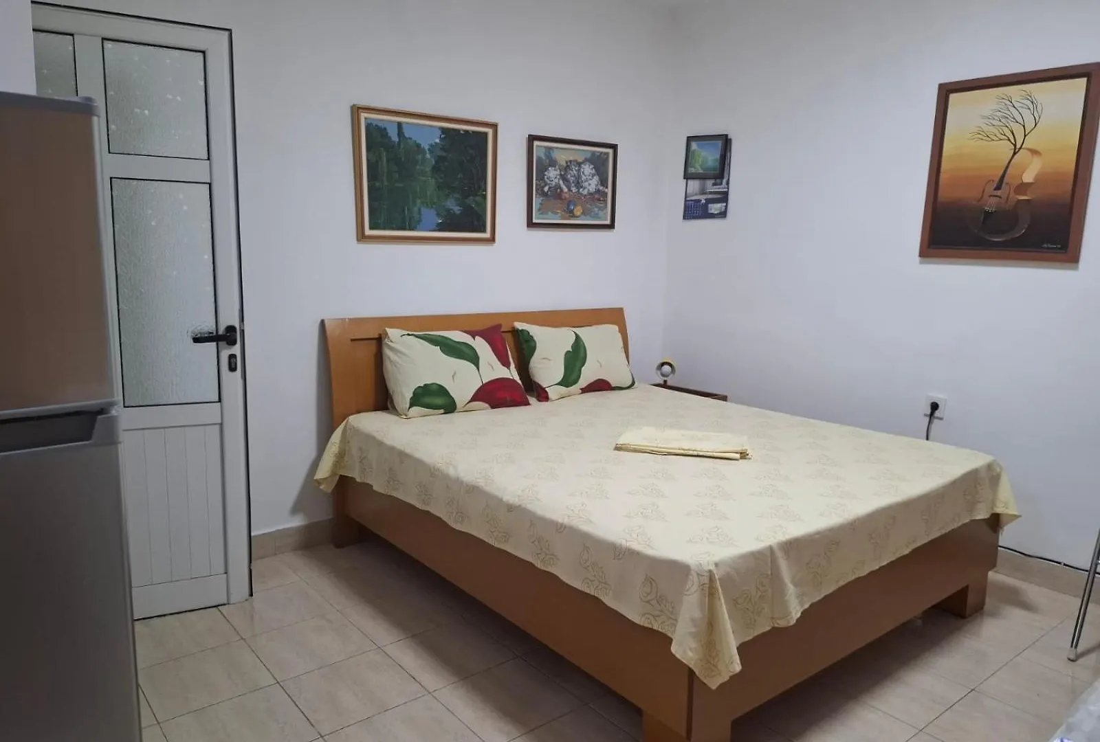 Apartament Rinia In Pogradec Apartment